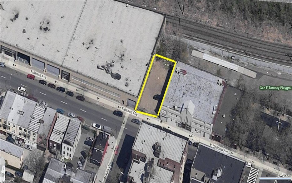 40-01 Skillman Ave, Long Island City, NY à louer - Photo de l’immeuble – Image 2 sur 2