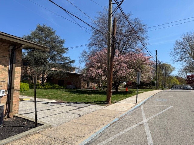 201 Sabine Ave, Narberth, PA à louer Aérien– Image 1 sur 6