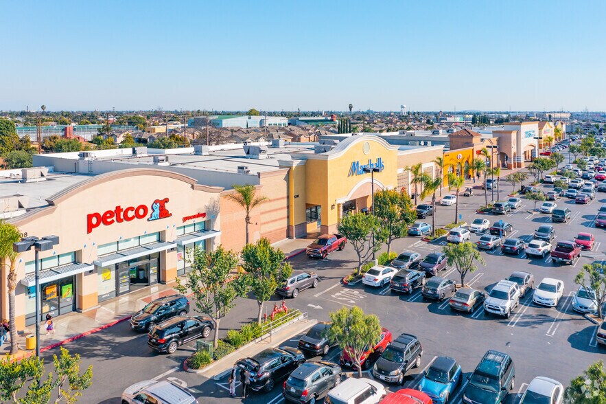 7000-8000 Alameda St, Huntington Park, CA à louer - Photo de l’immeuble – Image 3 sur 14