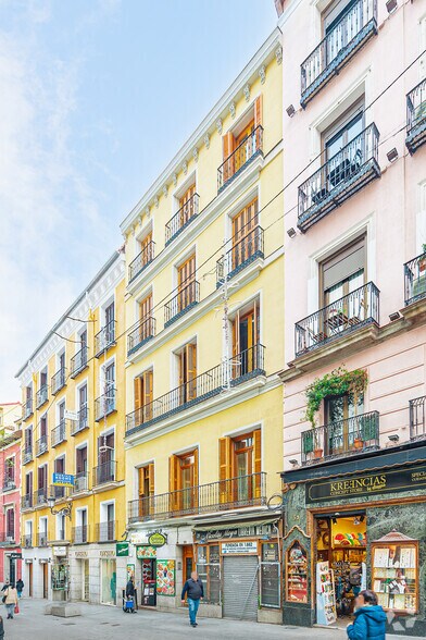 Calle de las Carretas, 29, Madrid, Madrid à louer - Photo de l’immeuble – Image 1 sur 2