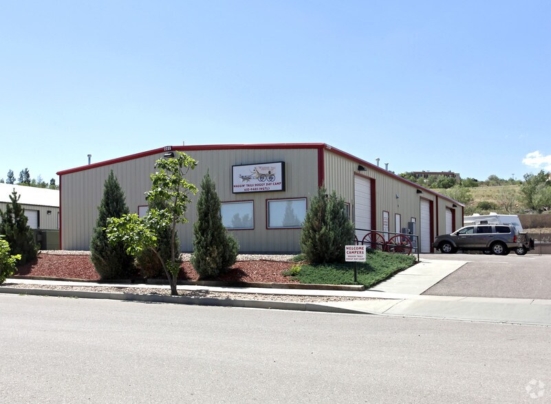 2235 Spectra Dr, Colorado Springs, CO à vendre - Photo de l’immeuble – Image 2 sur 5