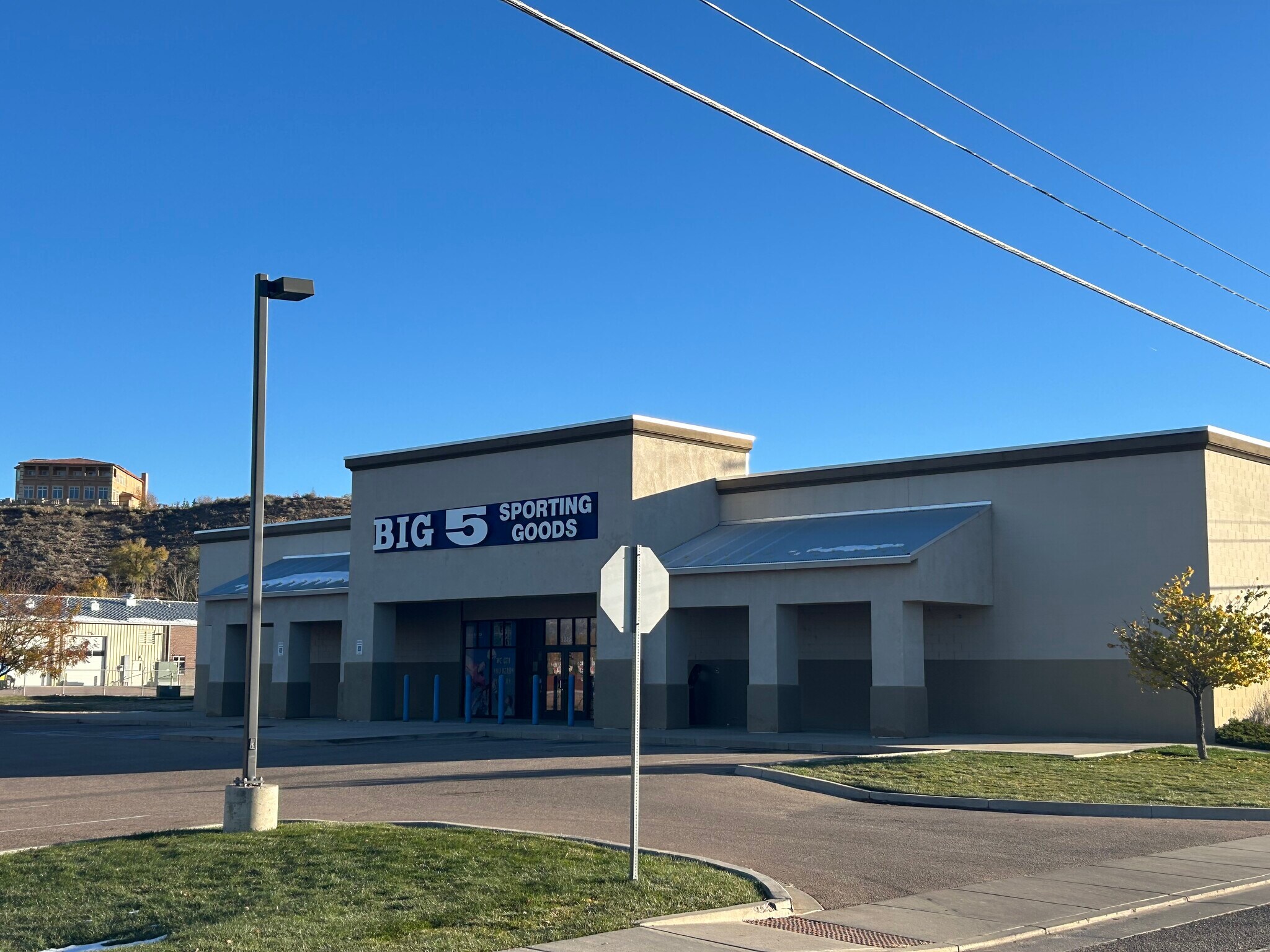 3215 E US Highway 50, Canon City, CO à louer Photo de l’immeuble– Image 1 sur 6