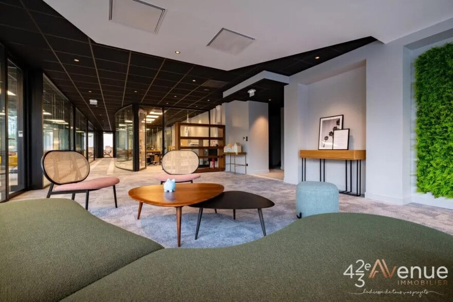 4 Rue De Wuppertal, Saint-Étienne à vendre - Photo de l’immeuble – Image 2 sur 10