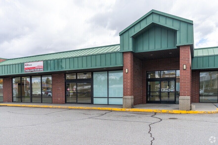 6302 N Division St, Spokane, WA à louer - Photo de l’immeuble – Image 3 sur 5