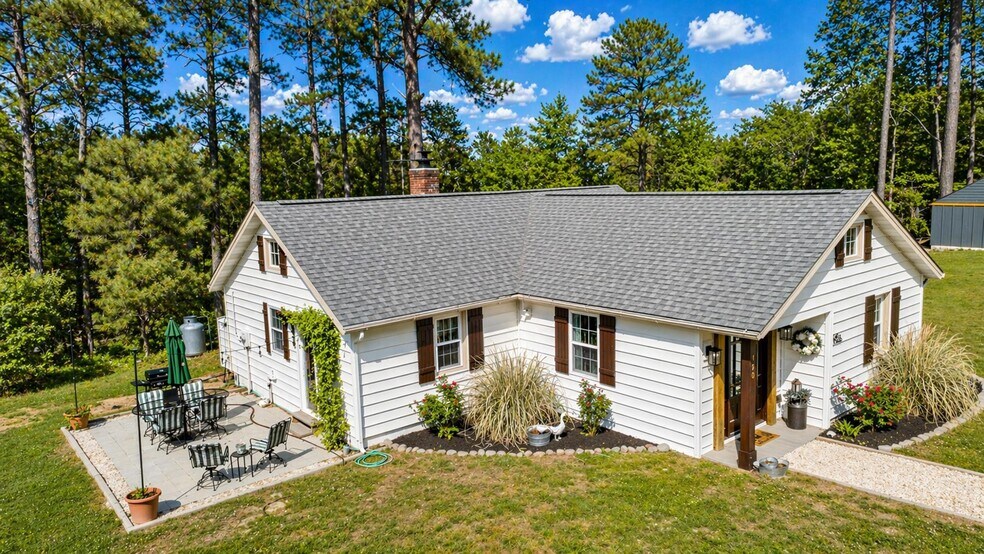 172 Aldebaran Rd, Mathews, VA à vendre - Photo de l’immeuble – Image 2 sur 39