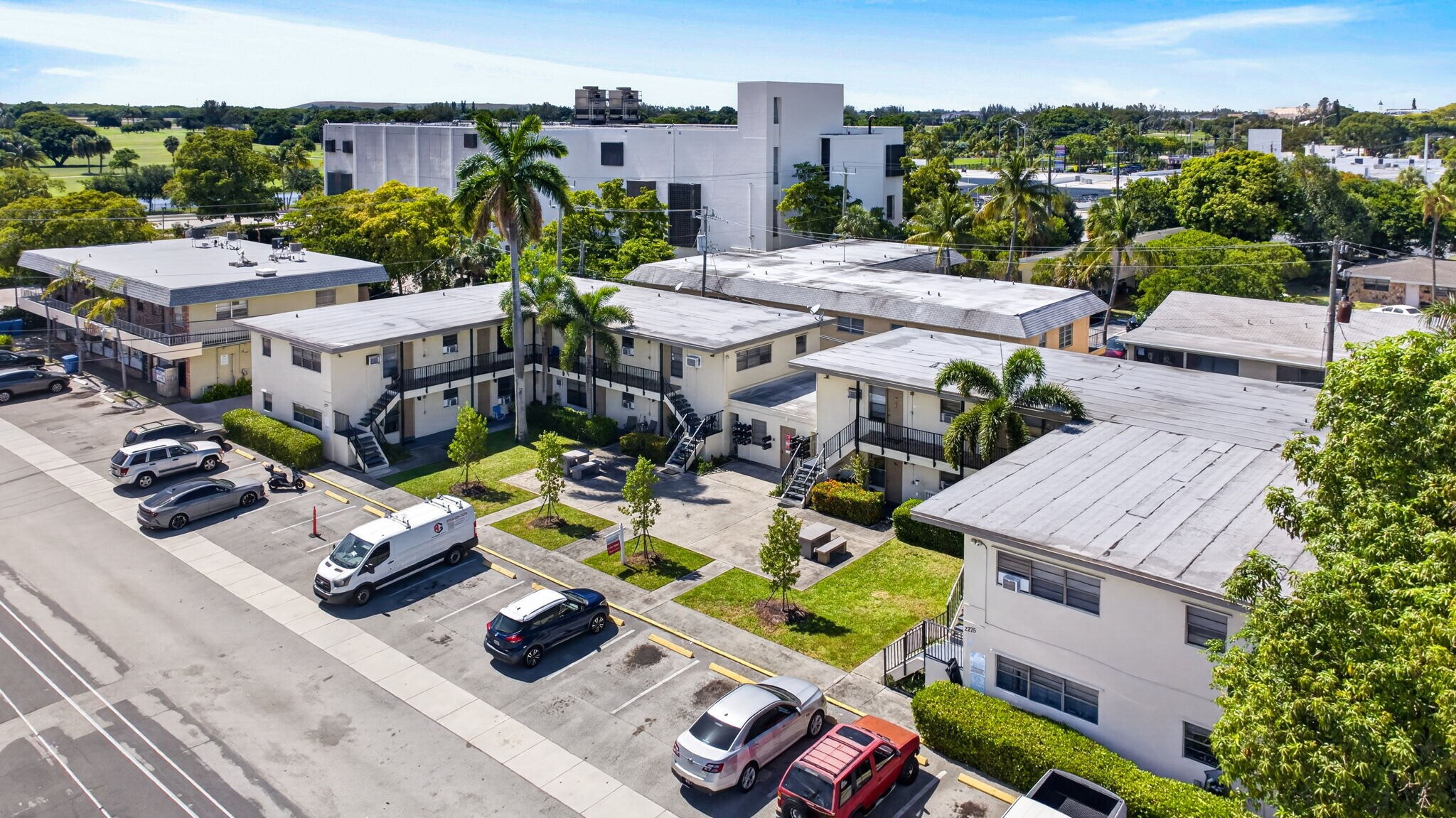 2275-2281 NE 12th St, Pompano Beach, FL à vendre Photo de l’immeuble– Image 1 sur 11
