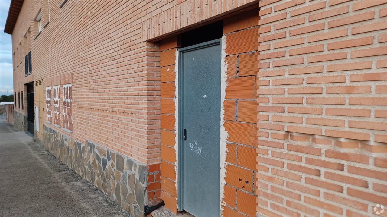 Immeuble residentiel dans Novés, Toledo à vendre Photo intérieure– Image 1 sur 2