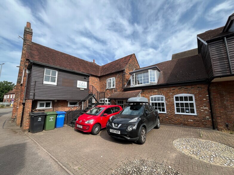 17 High St, Stevenage à vendre - Photo de l’immeuble – Image 1 sur 23