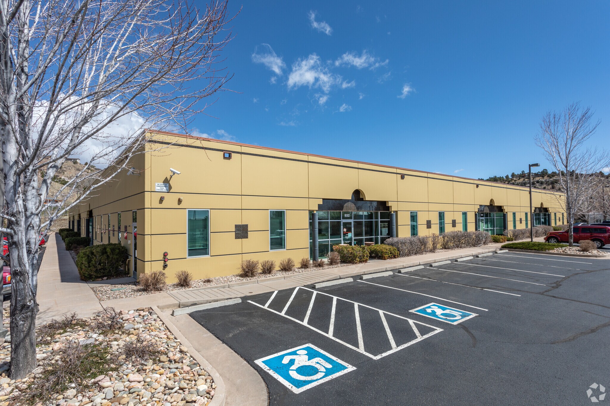 920-946 Elkton Dr, Colorado Springs, CO à louer Photo principale– Image 1 sur 9