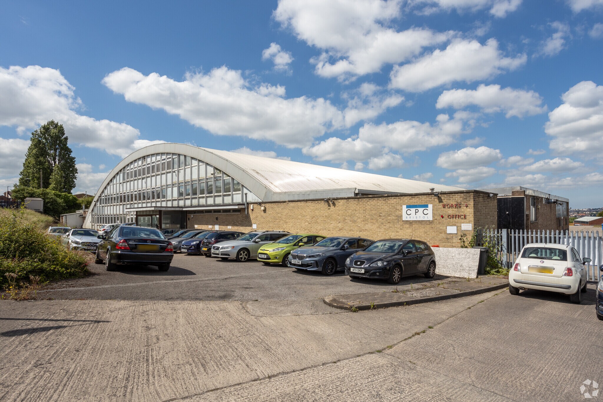 7-11 Knapps Ln, Bristol à louer Photo principale– Image 1 sur 26