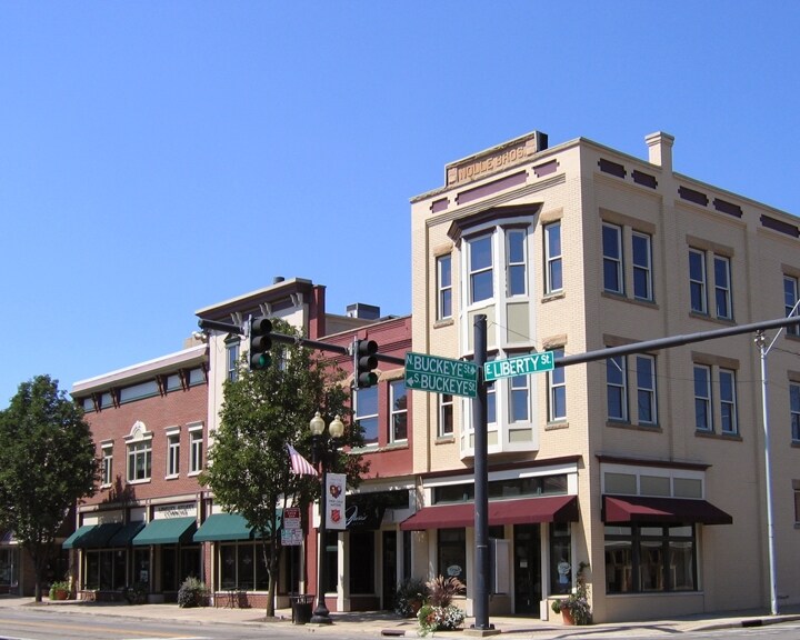 144-156 E Liberty St, Wooster, OH à louer - Photo principale – Image 1 sur 24