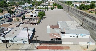 Plus de détails pour 161-163 S Hamilton Blvd, Pomona, CA - Spécialisé à vendre