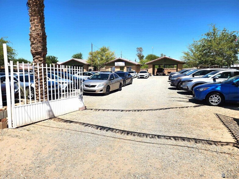 14794 Avenue B, Somerton, AZ à vendre - Photo de l’immeuble – Image 2 sur 24
