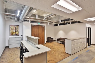 4640 Lankershim Blvd, North Hollywood, CA à louer Photo intérieure– Image 1 sur 7