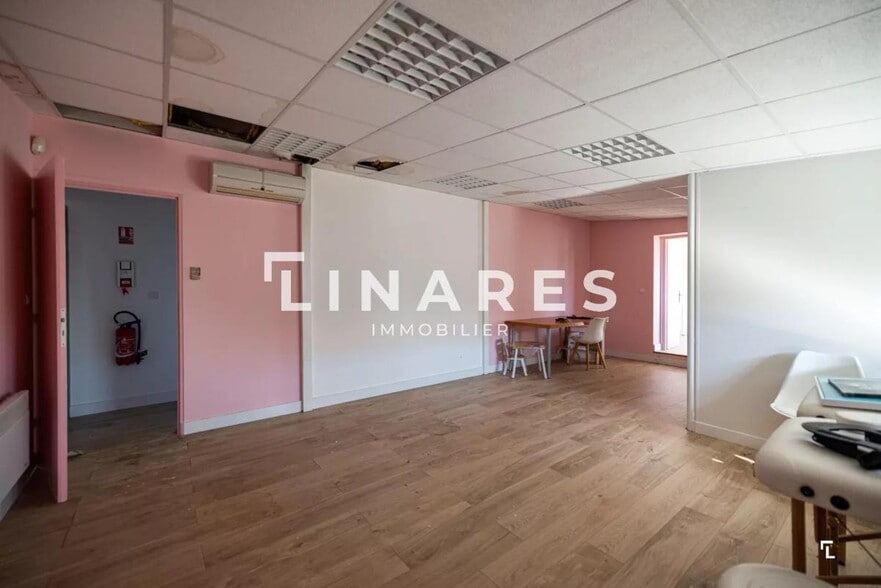 Bureau dans Fos-sur-Mer à louer - Photo intérieure – Image 3 sur 4