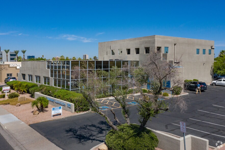 1112 E McDowell Rd, Phoenix, AZ à louer - Photo de l’immeuble – Image 1 sur 8