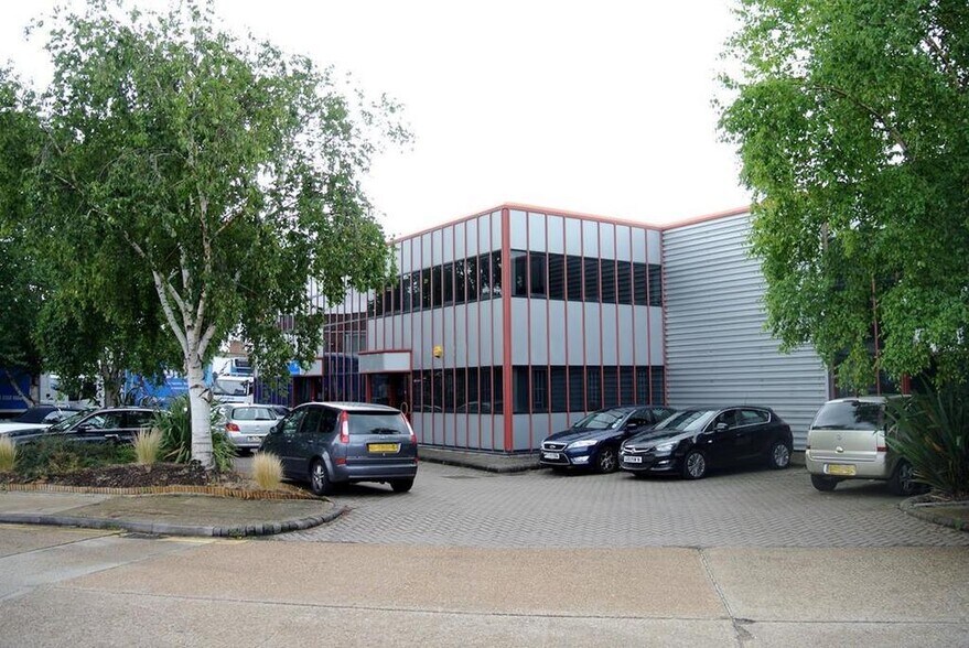 1436-1439 Clock Tower Rd, Isleworth à louer - Photo de l’immeuble – Image 2 sur 13