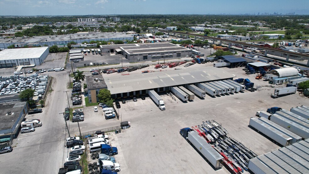 7180 NW 27th Ave, Miami, FL à louer - Aérien – Image 2 sur 7