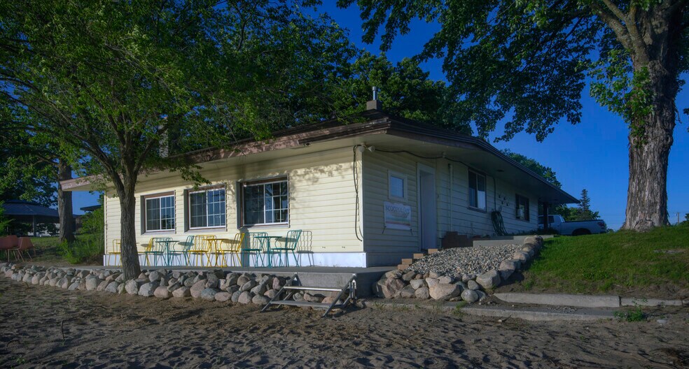 Two Motels/Ice Cream Shop in Central MN! portefeuille de 2 biens à vendre sur LoopNet.fr - Photo de l’immeuble – Image 3 sur 15