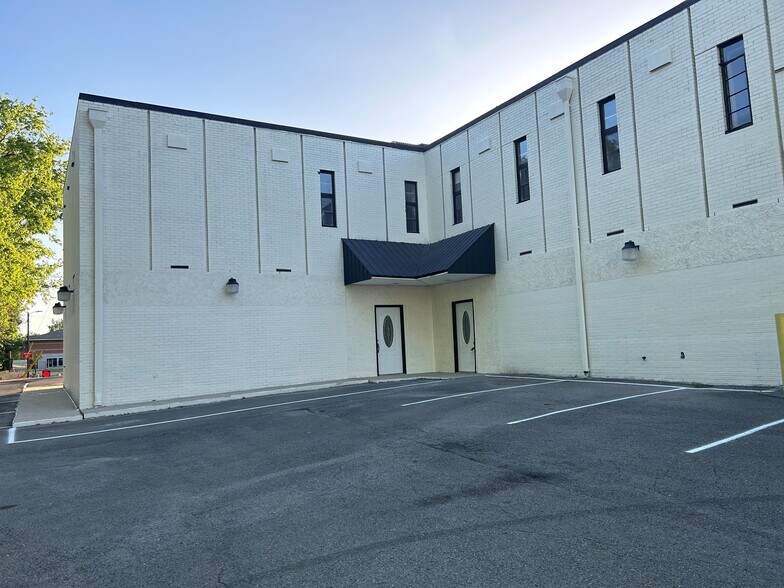 1104 Merchant Dr, Knoxville, TN à vendre - Photo de l’immeuble – Image 2 sur 6