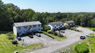 Plus de détails pour 696-700 S St, Highland, NY 12528, USA St, Highland, NY - Logement à vendre