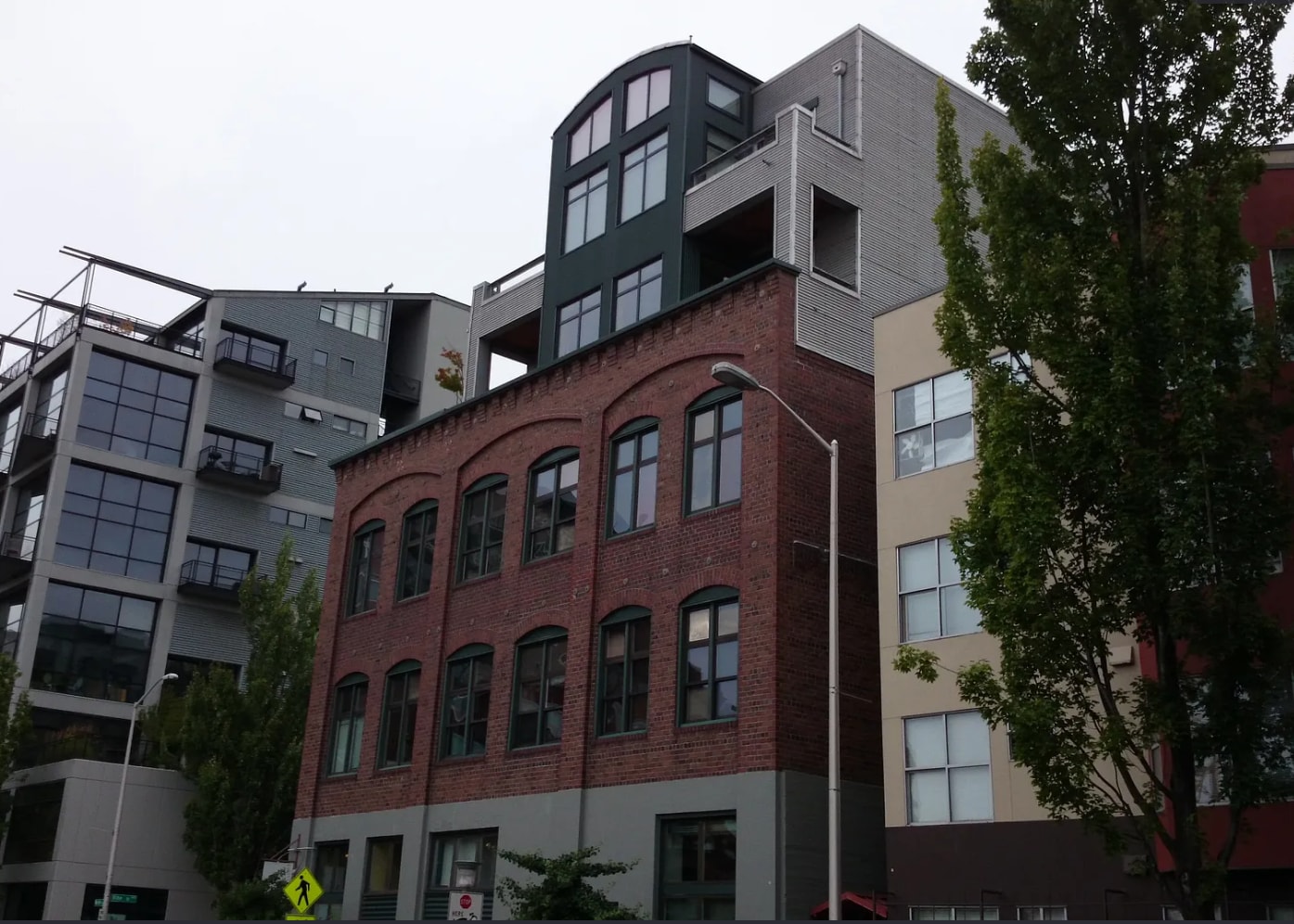 81 Vine St, Seattle, WA à louer Photo de l’immeuble– Image 1 sur 8