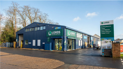 120 Oyster Ln, West Byfleet à louer Photo de l’immeuble– Image 1 sur 9