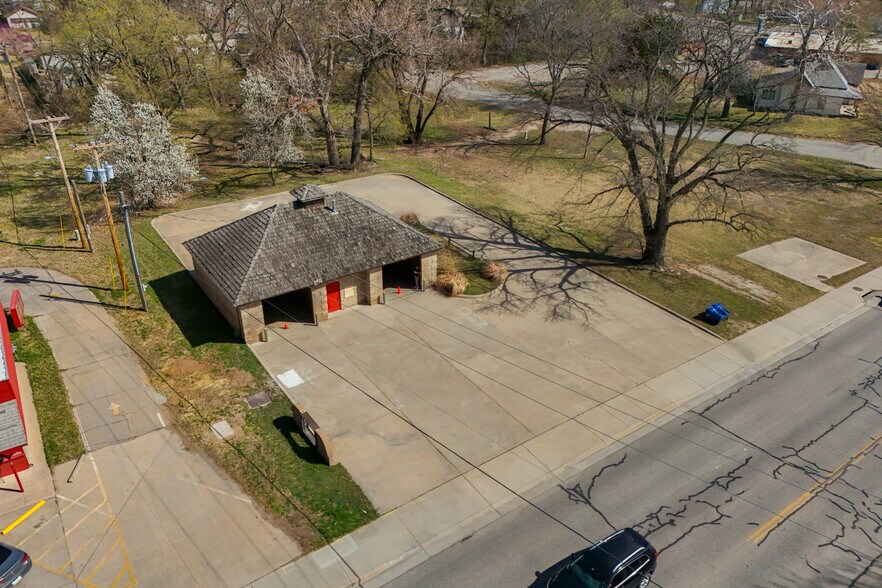 220 N 2nd Ave, Mulvane, KS à vendre - Photo de l’immeuble – Image 3 sur 39