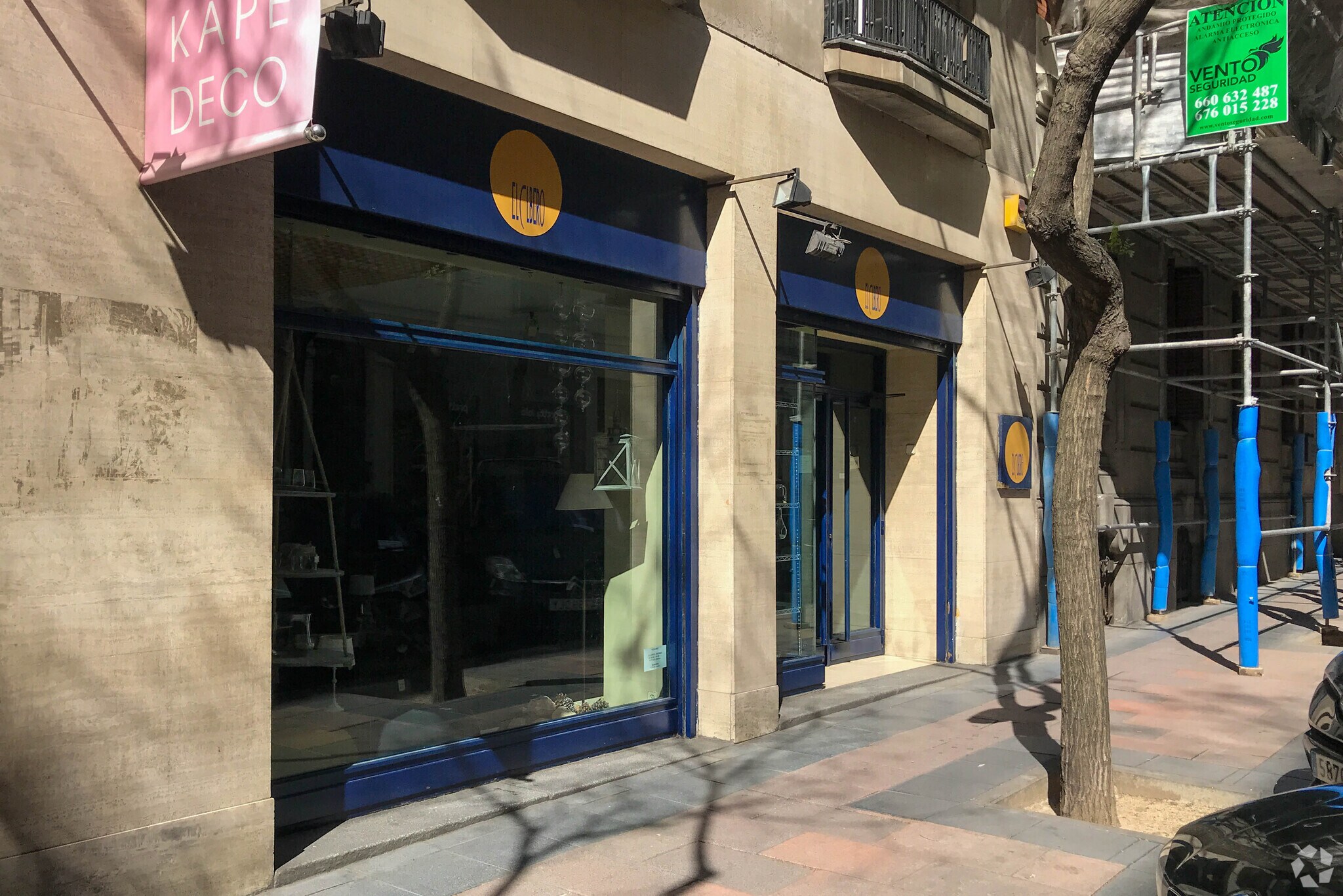Calle de Villanueva, 27, Madrid, Madrid à louer Photo de l’immeuble– Image 1 sur 3