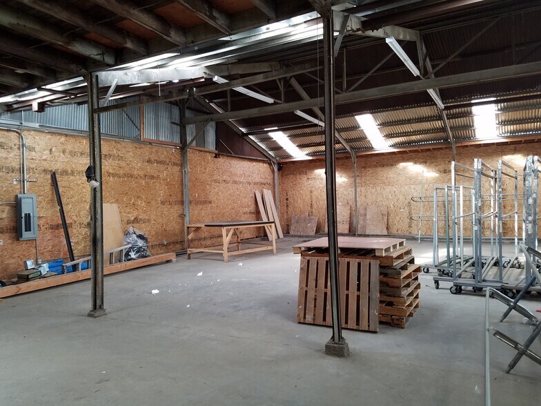 3407 Slauson Ave, Maywood, CA à louer - Photo intérieure – Image 3 sur 25