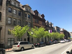 1110 N Charles St, Baltimore, MD à louer Photo de l’immeuble– Image 2 sur 8