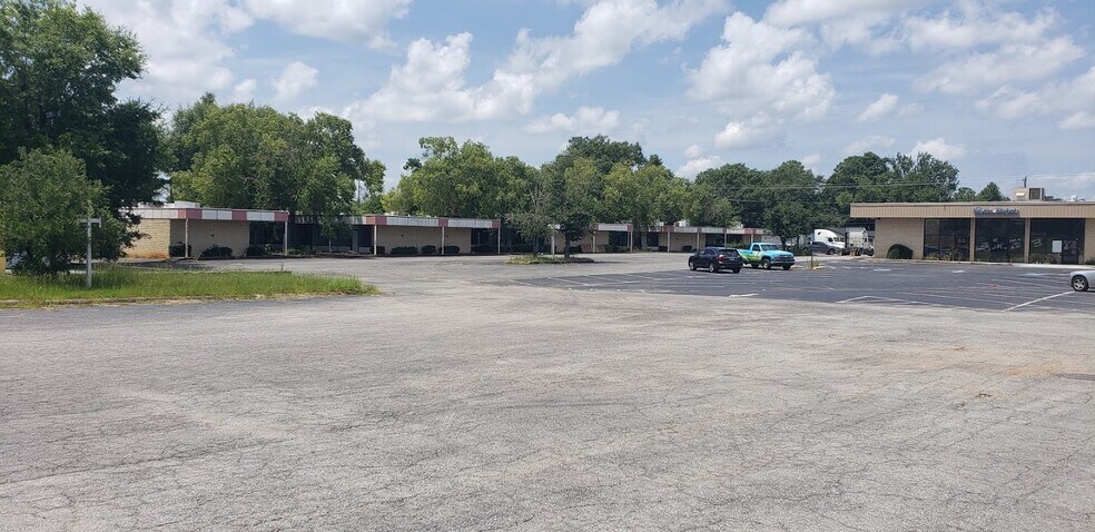507-577 N Houston Rd, Warner Robins, GA à vendre - Photo de l’immeuble – Image 1 sur 11