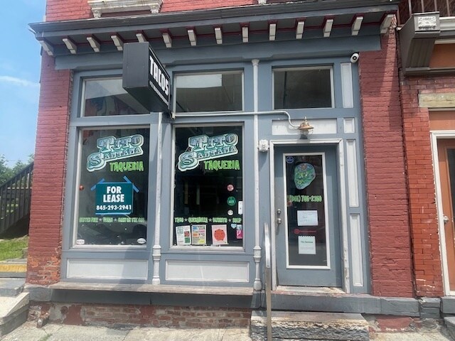 142 Main St, Beacon, NY à louer Photo de l’immeuble– Image 1 sur 4