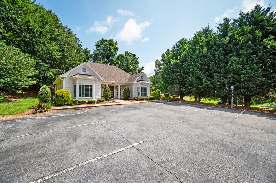 5102 Covington Hwy, Decatur, GA à vendre - Photo principale – Image 1 sur 8