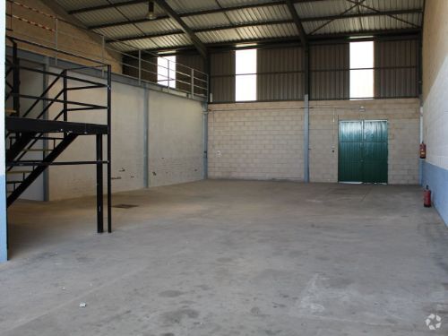 Industriel/Logistique dans Villarejo de Salvanés, Madrid à vendre - Photo principale – Image 1 sur 38