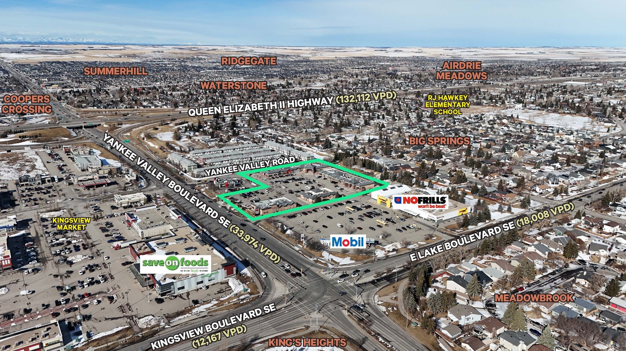 960 Yankee Valley Blvd SE, Airdrie, AB à louer Photo principale– Image 1 sur 10