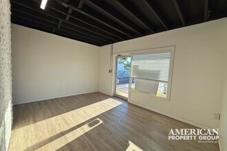 5624 Swift Rd, Sarasota, FL à louer Photo intérieure– Image 1 sur 21
