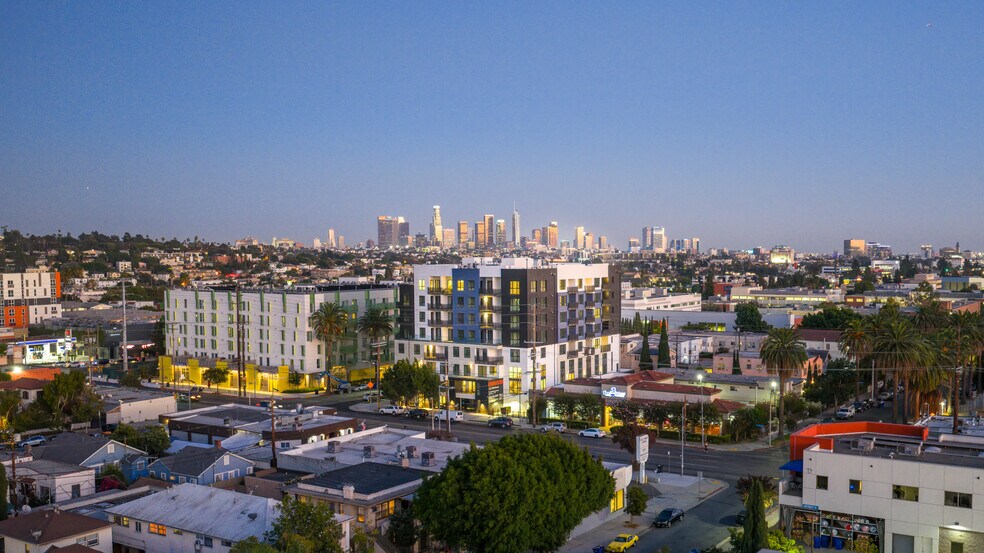 4750 Santa Monica Blvd, Los Angeles, CA à louer - Photo de l’immeuble – Image 3 sur 13