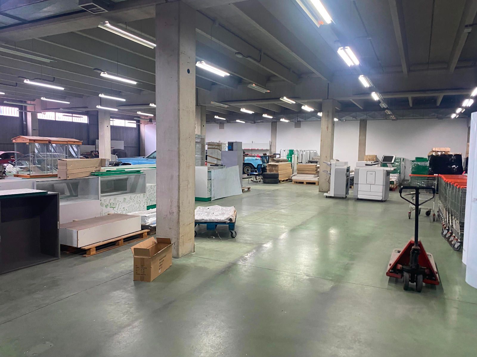 Industriel/Logistique dans Leganés, Madrid à louer Photo principale– Image 1 sur 10