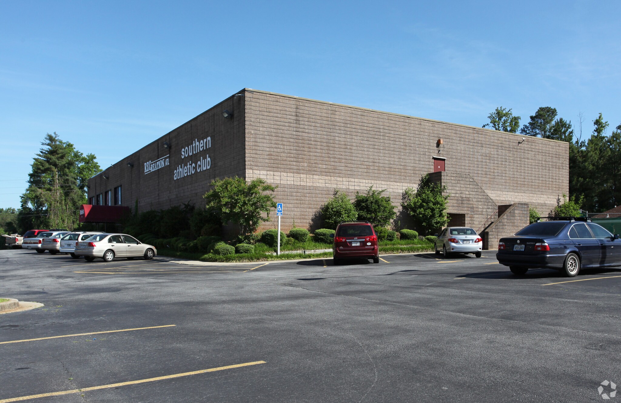 754 Beaver Ruin Rd NW, Lilburn, GA à louer Photo principale– Image 1 sur 13