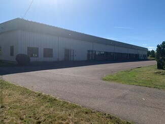 Plus de détails pour 32 Paint St, Port Hawkesbury, NS - Bureau, Industriel/Logistique à louer