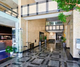 1030 W Georgia St, Vancouver, BC à louer Hall d’entrée– Image 2 sur 3