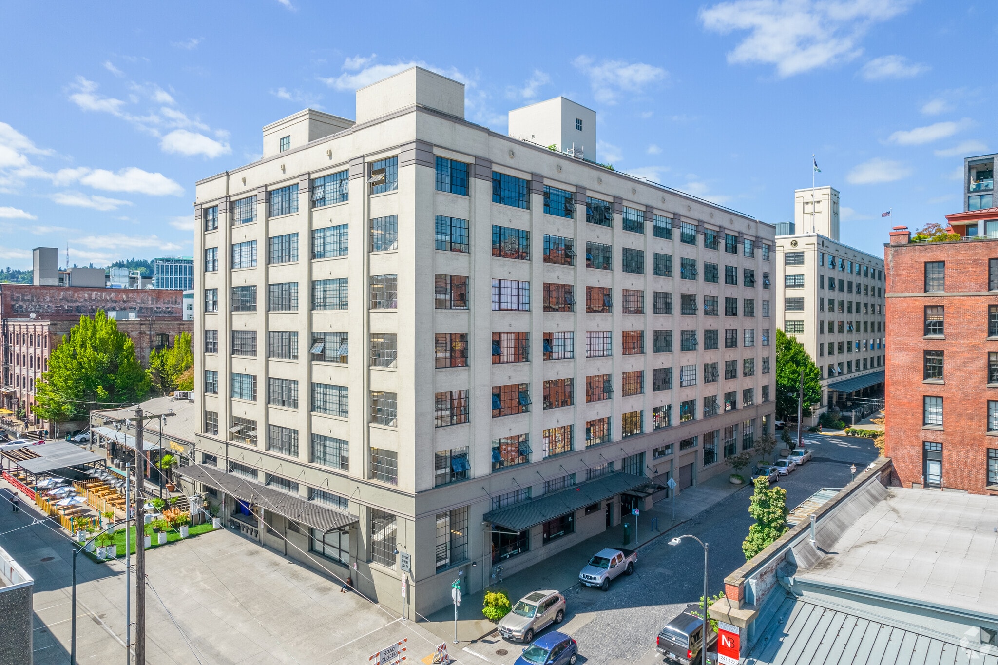 1314 NW Irving St, Portland, OR à louer Photo principale– Image 1 sur 13