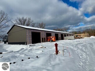 Plus de détails pour 2405 Aero-Park ct, Traverse City, MI - Spécialisé à vendre