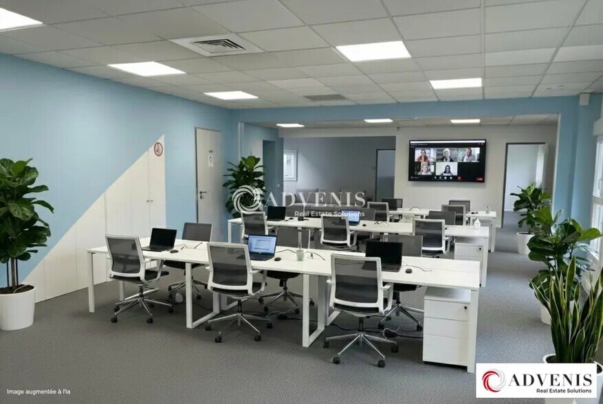 Bureau dans Lormont à louer - Photo de l’immeuble – Image 1 sur 12