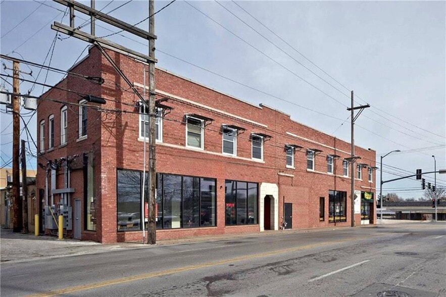 404-406 W 75th St, Kansas City, MO à louer - Photo de l’immeuble – Image 2 sur 11