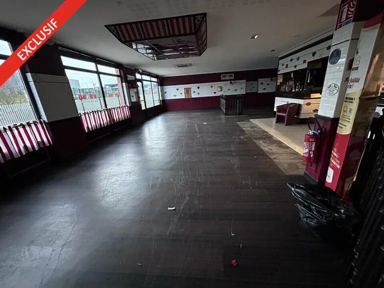 Local commercial dans Creutzwald à louer - Photo de l’immeuble – Image 2 sur 15