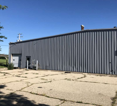 848 E Commercial Ave, Whitewater, WI à louer - Photo de l’immeuble – Image 2 sur 11