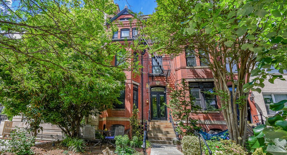 1604 19th St NW, Washington, DC à vendre - Photo de l’immeuble – Image 1 sur 8