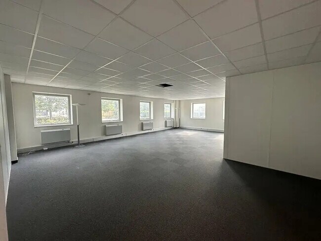 Plus de détails pour Bureau à louer